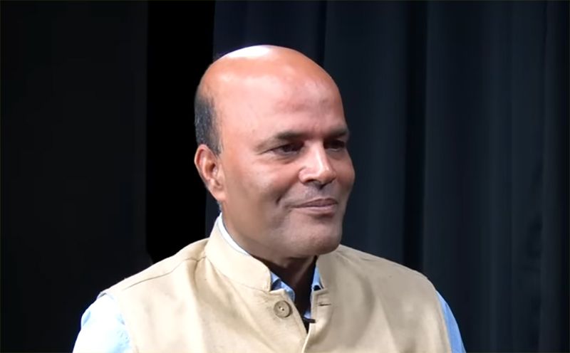 डा. अमरेश कुमार सिंह रास्वपामा प्रवेश गर्दै